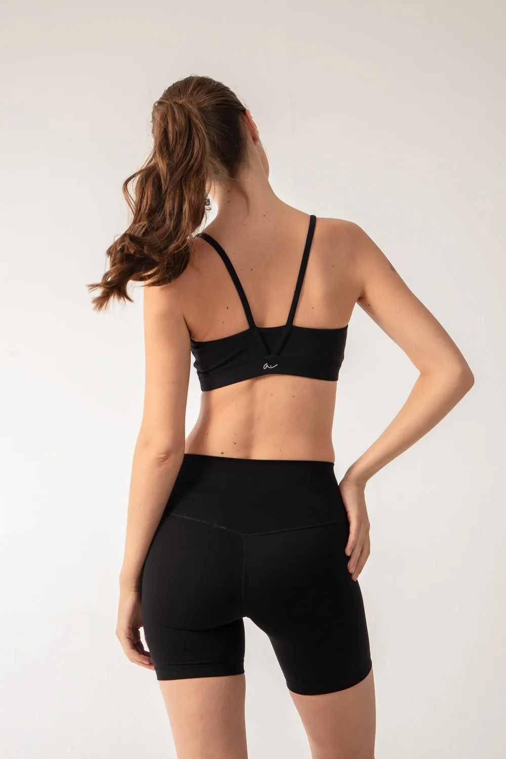 AURA Shorts - Black