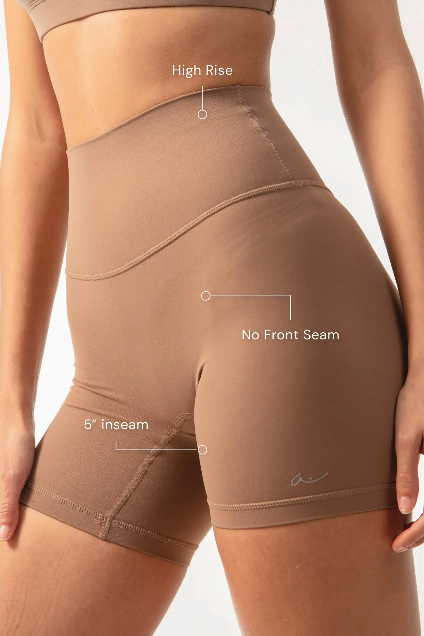AURA Shorts - Taupe